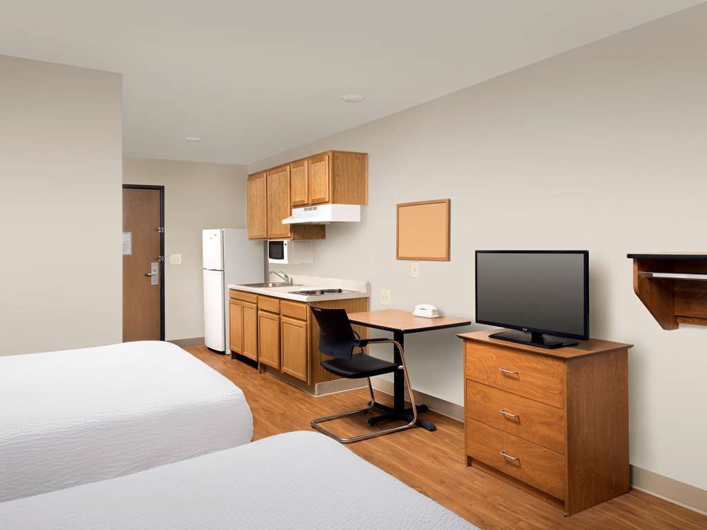 Extended Stay America Select Suites - Wichita - South 객실 사진