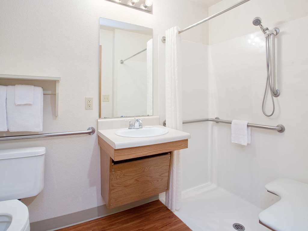Extended Stay America Select Suites - Wichita - South 객실 사진